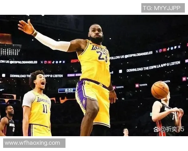 火箭与湖人激战正酣实时比分更新与精彩瞬间回顾